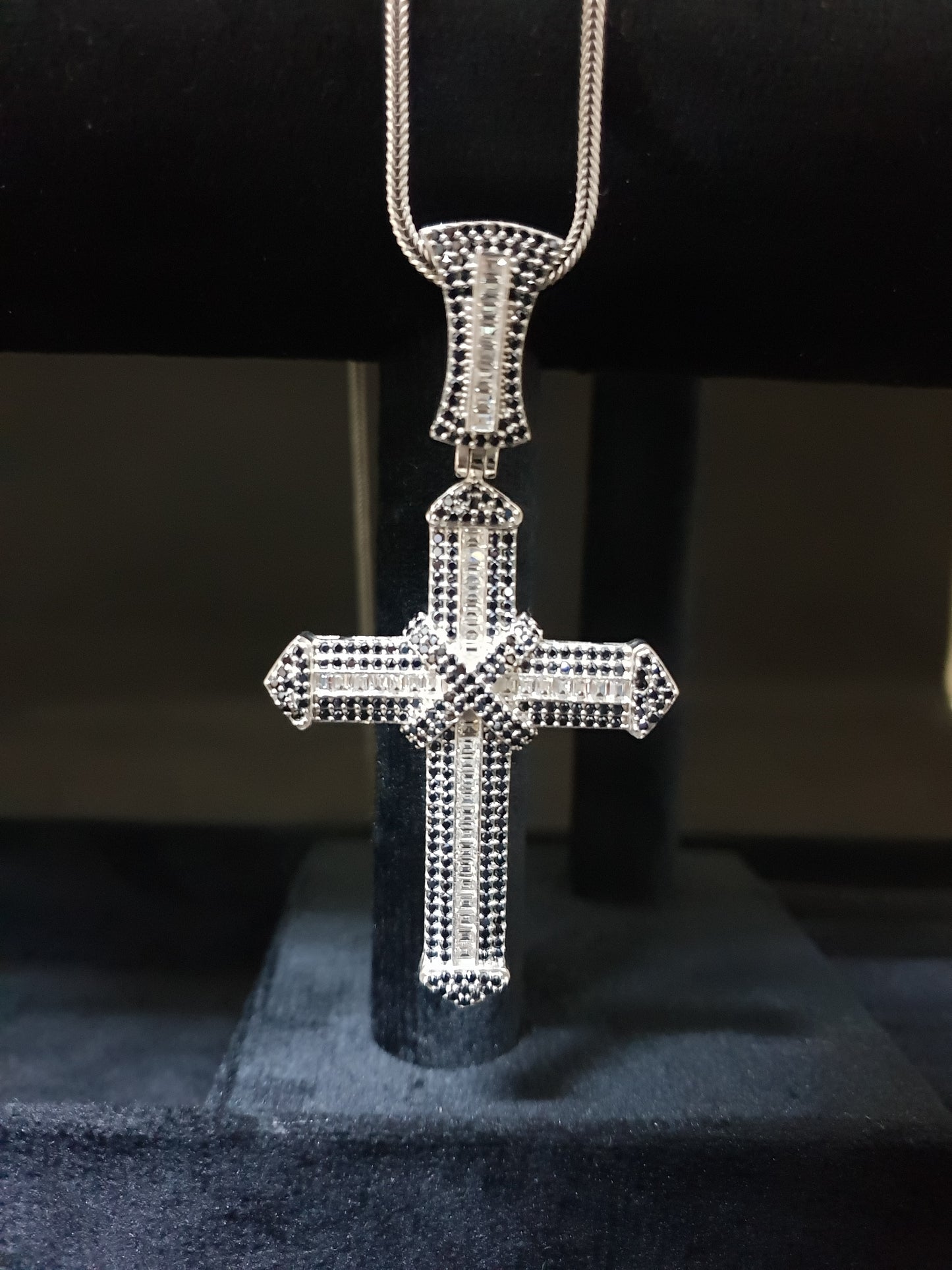 Pandantiv Cruce Argint Ombre Diamond 7 CM