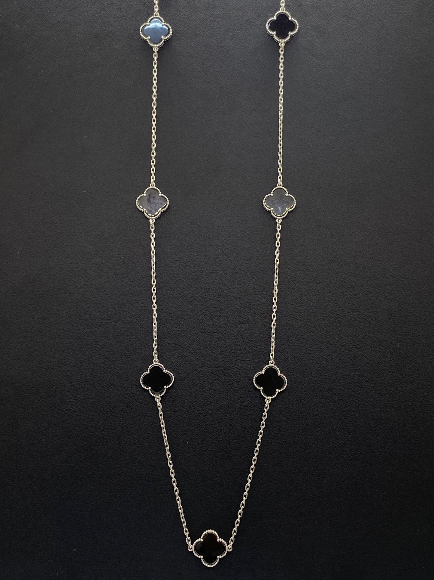 Colier Lucky Charm Black