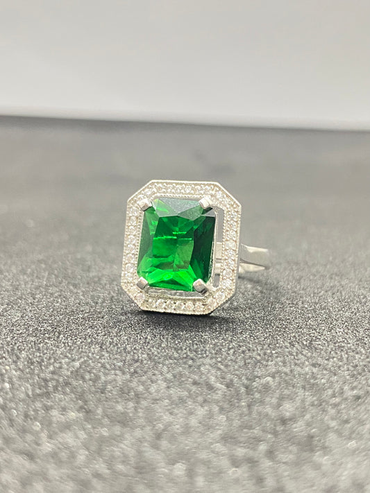 Inel Silver Emerald – Argint Rodiat 925 cu Piatră Verde