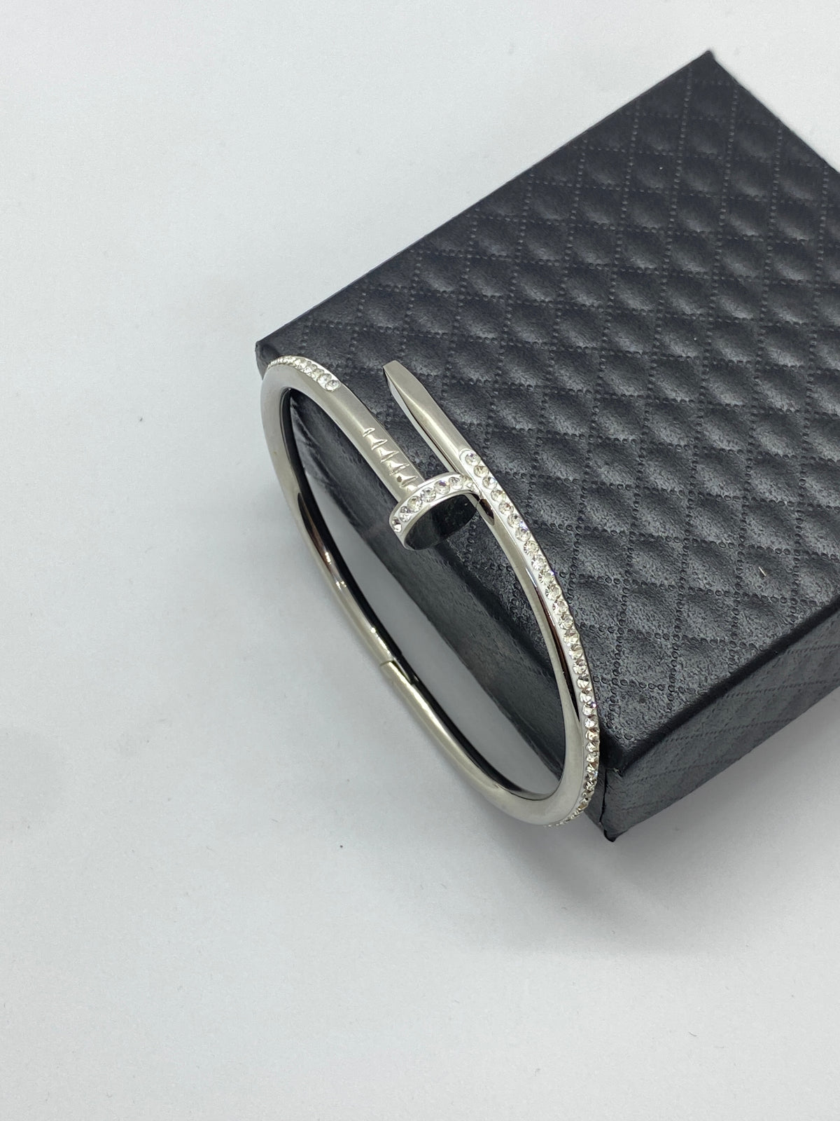 Sistem închidere și rezistență Bratara Nail Silver "Shine