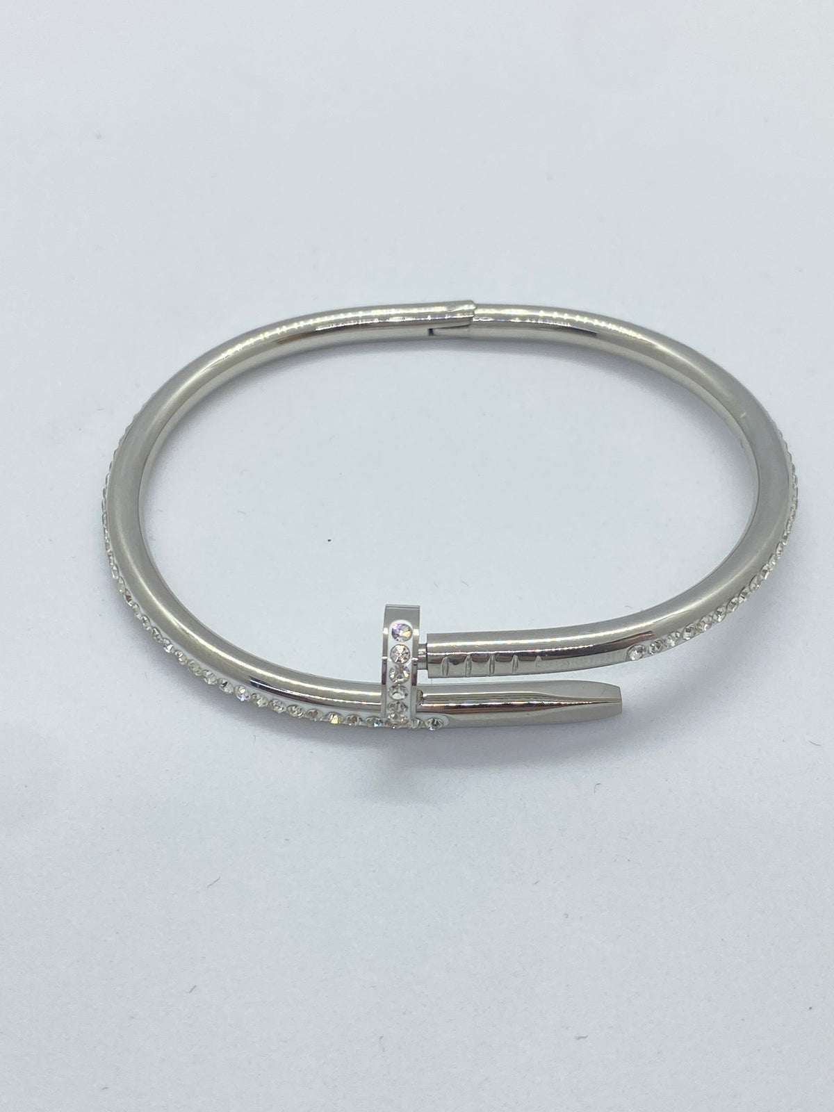 Detalii finisaj Bratara Nail Silver "Shine din Inox