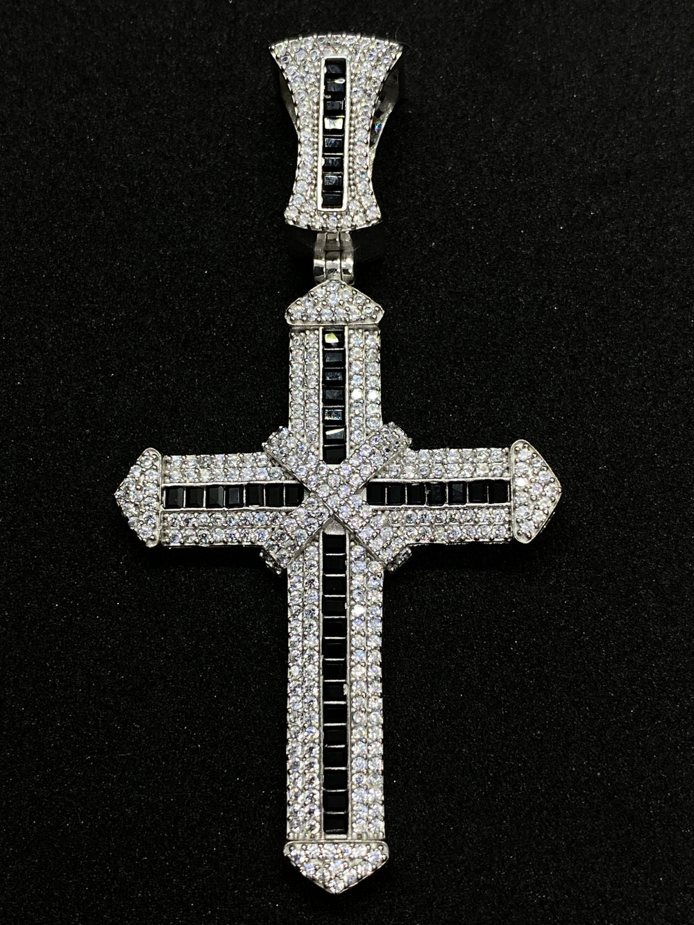 Pandantiv Cruce din Argint 925 White & Black Diamond cu Zirconiu, 7 cm - 2
