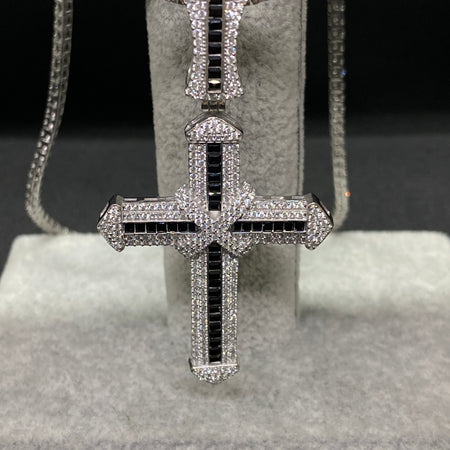 Pandantiv Cruce din Argint 925 White & Black Diamond cu Zirconiu, 7 cm