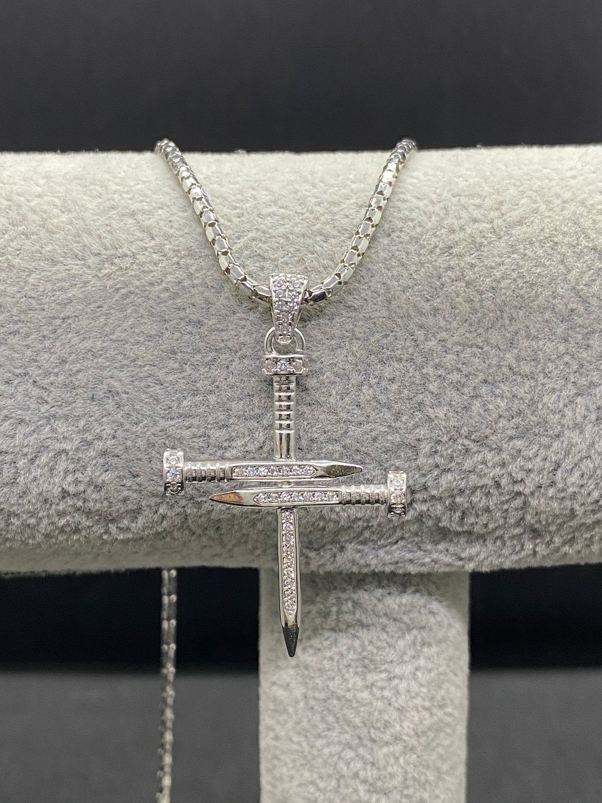 Set Damă Lanț Fin și Pandantiv Cruce Nails din Argint 925 cu Zirconiu - poza 2
