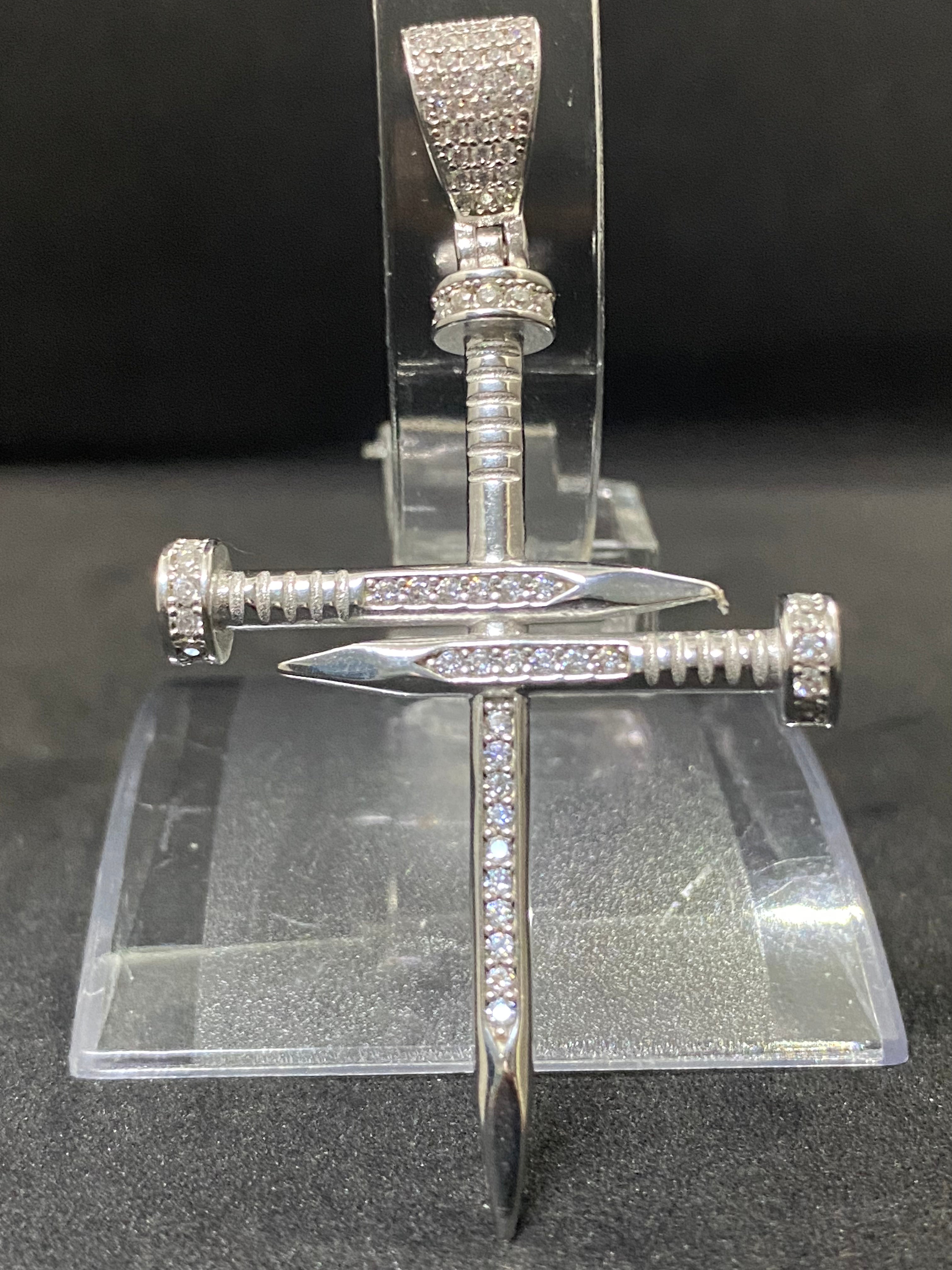 Pandantiv Cruce din Argint 925 Ferros cu Zirconiu, Design Celebru tip Cui, 6 cm din Argint 925 TotalModa