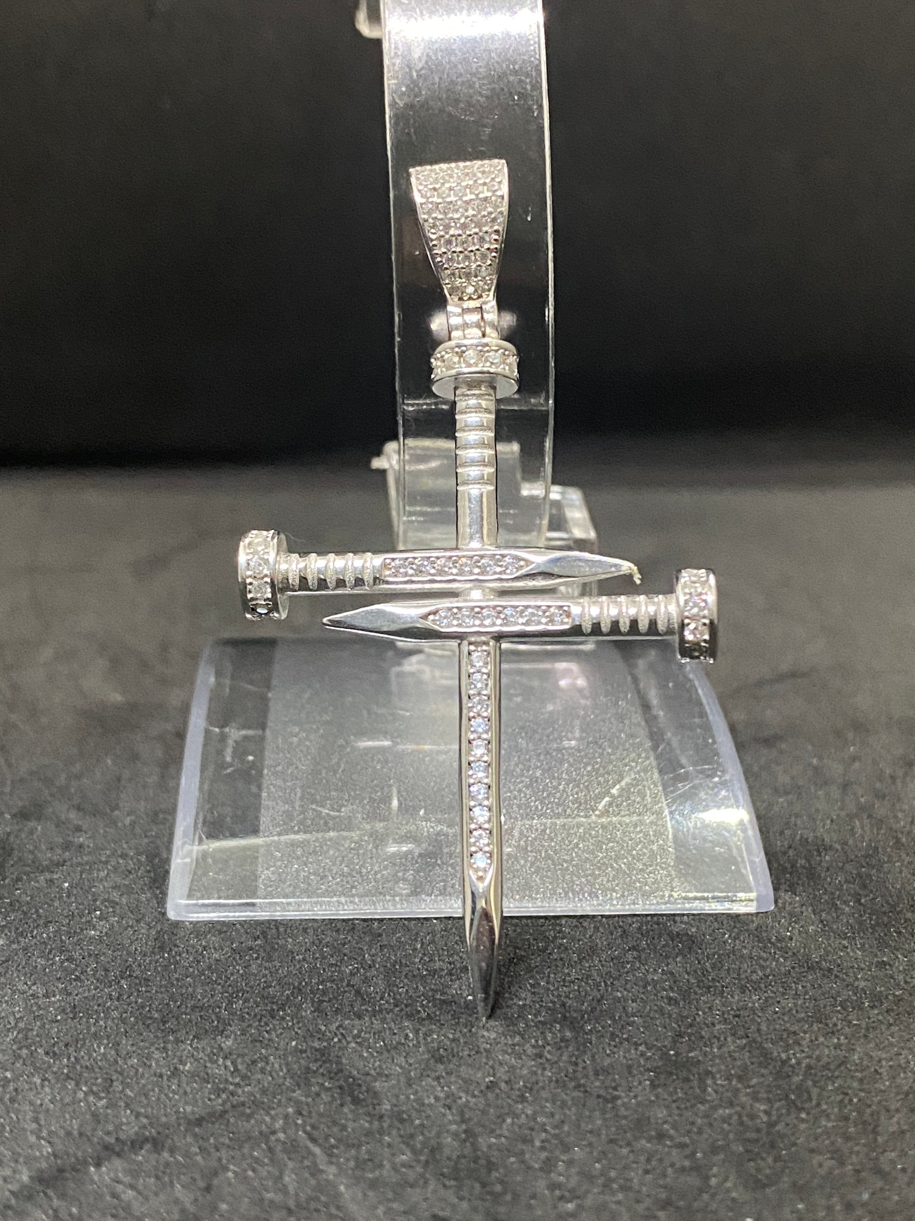 Vedere secundară Pandantiv Cruce din Argint 925 Ferros cu Zirconiu, Design Celebru tip Cui, 6 cm stil Charms & Pendants