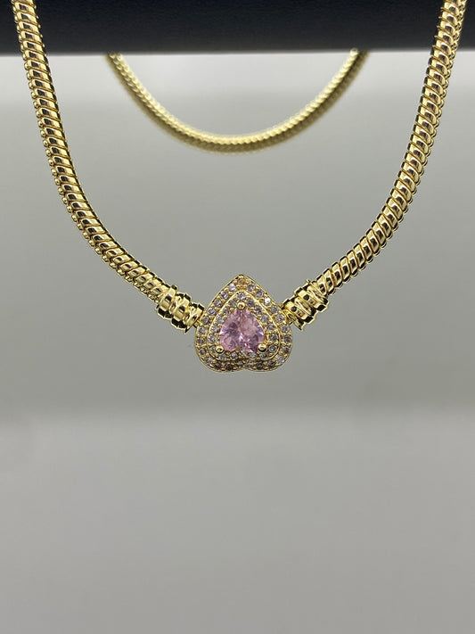 Colier Auriu cu Pandantiv Inimă și Cristale