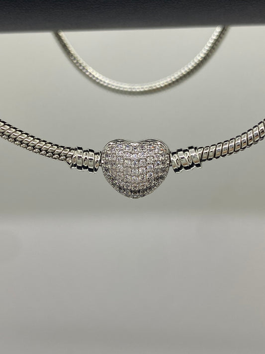 Colier Argintiu cu Pandantiv Inimă Pavé și Cristale
