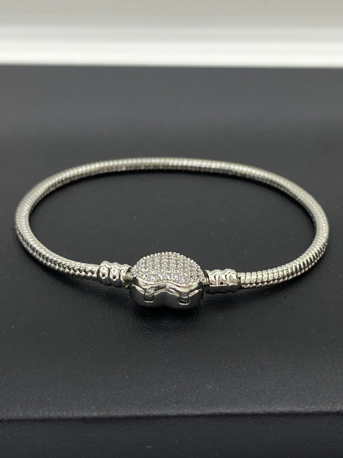 Set Argintiu: Colier și Brățară cu Pandantiv Inimă Pavé