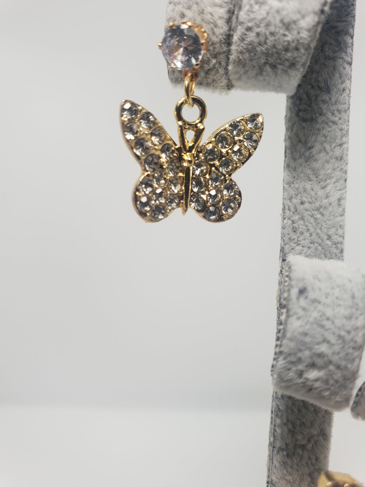 Vedere secundară Cercei Gold Butterflies stil Earrings