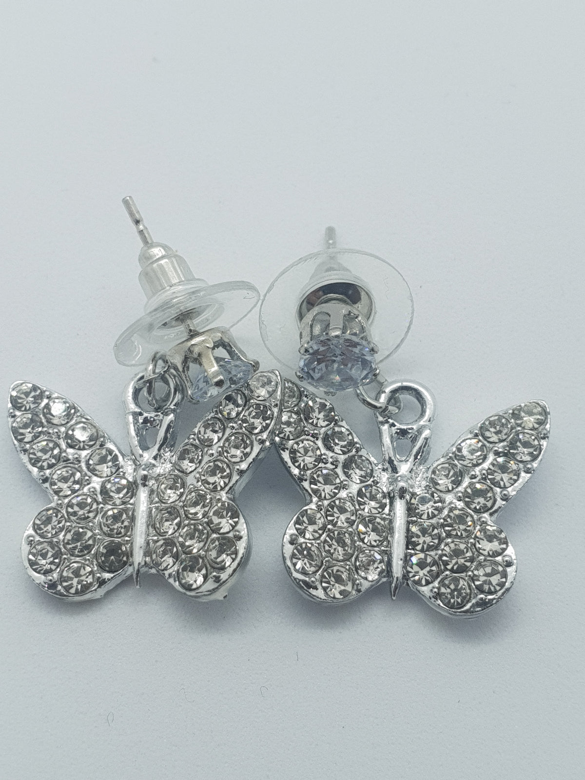 Detalii finisaj Cercei Silver Butterflies din Argint 925